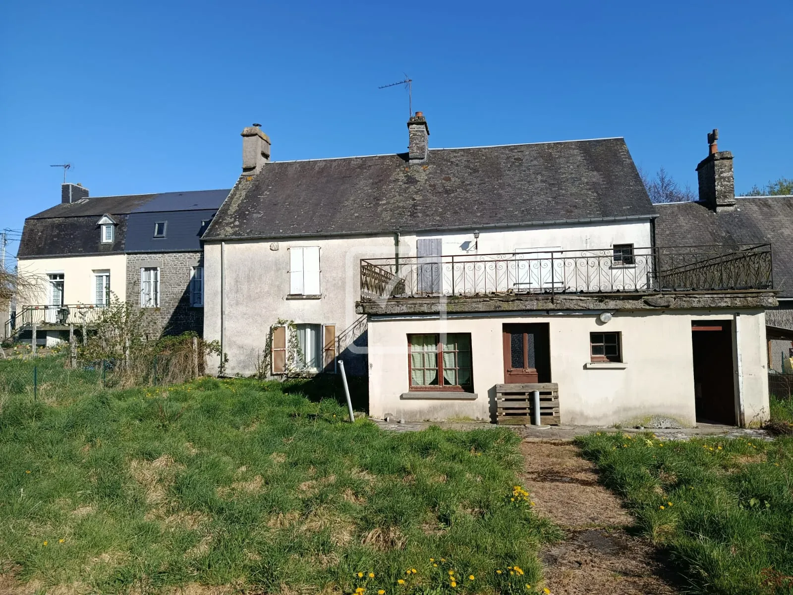 Maison familiale de 160 m² à Valdallière avec grand jardin et dépendance 