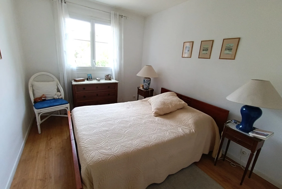 À vendre appartement T3 de 60 m² à Toulon Serinette avec garage et balcon 