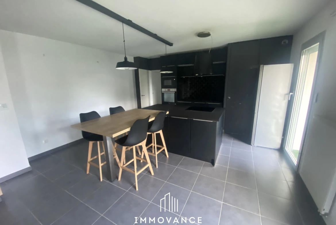 Appartement T2 de 60 m² avec terrasse et parking à Castelnau le Lez 