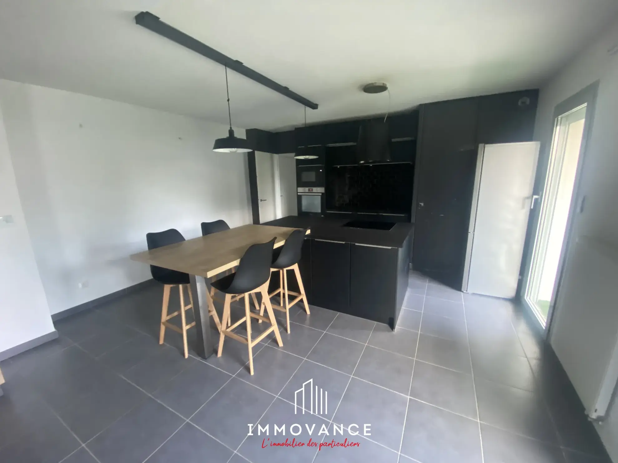 Appartement T2 de 60 m² avec terrasse et parking à Castelnau le Lez 