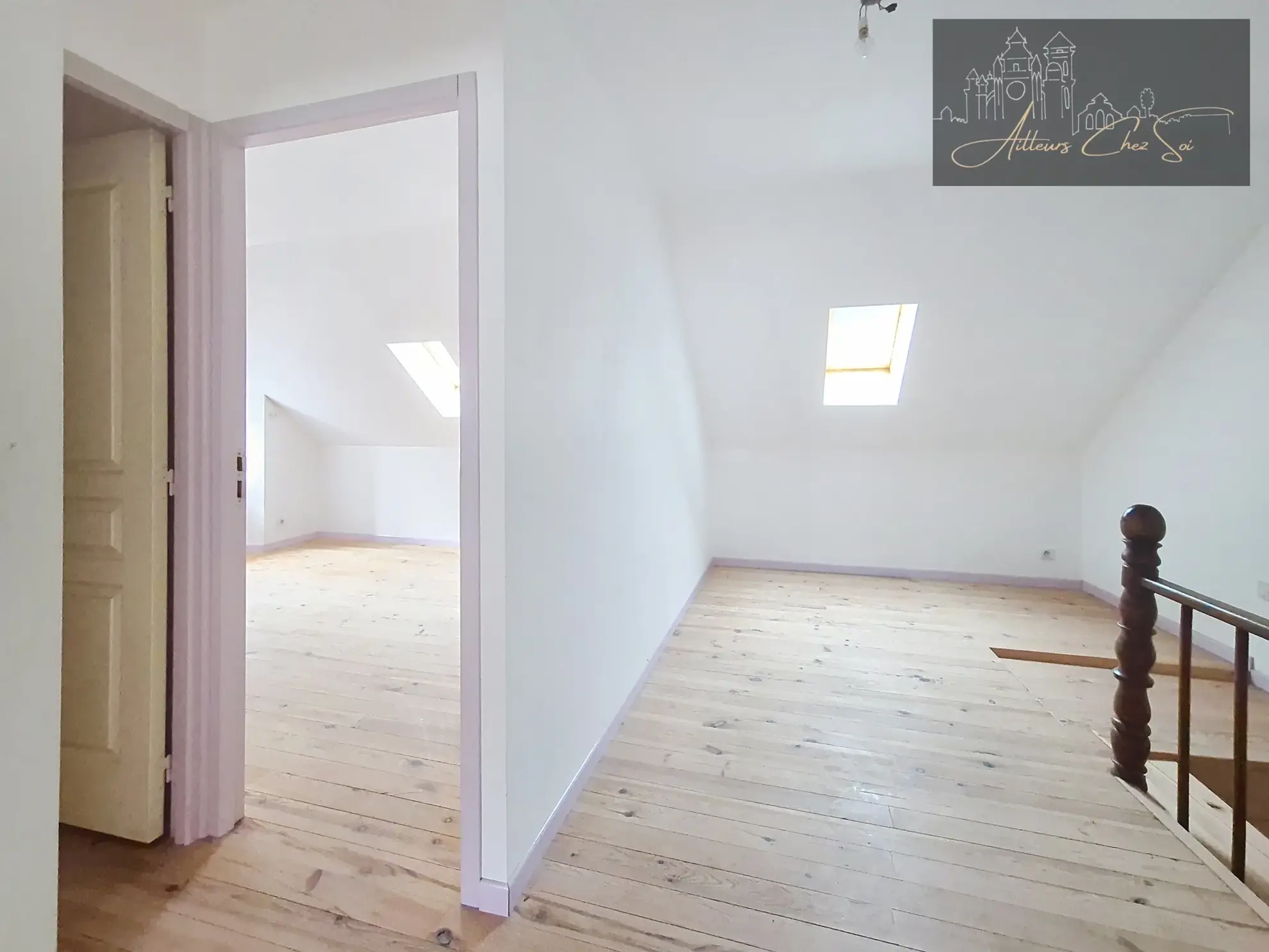 Maison de village en pierre de 164 m² avec jardin et garage à Salmiech 