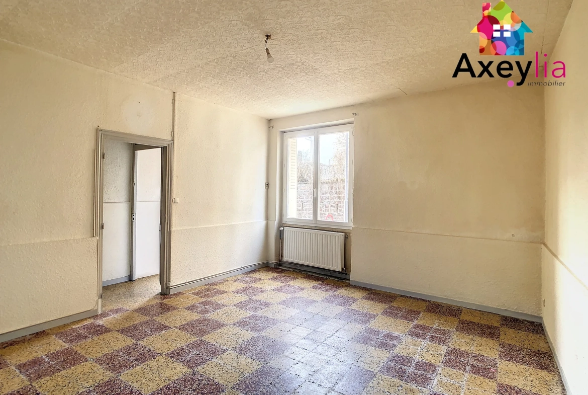 Maison à rénover de 110 m² avec dépendances et grand terrain à Mably 