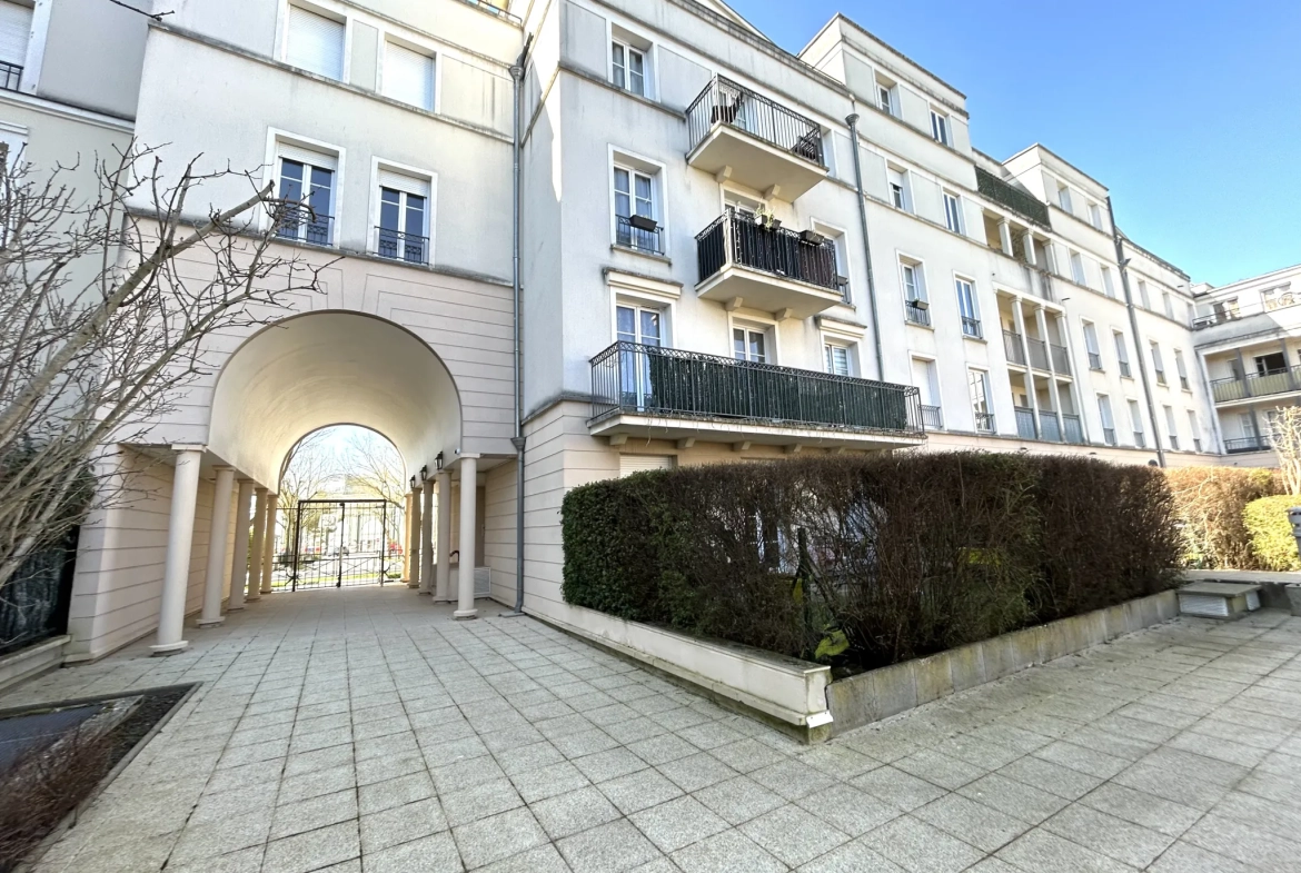 Appartement 2 pièces de 51 m² à Serris proche Val d'Europe 