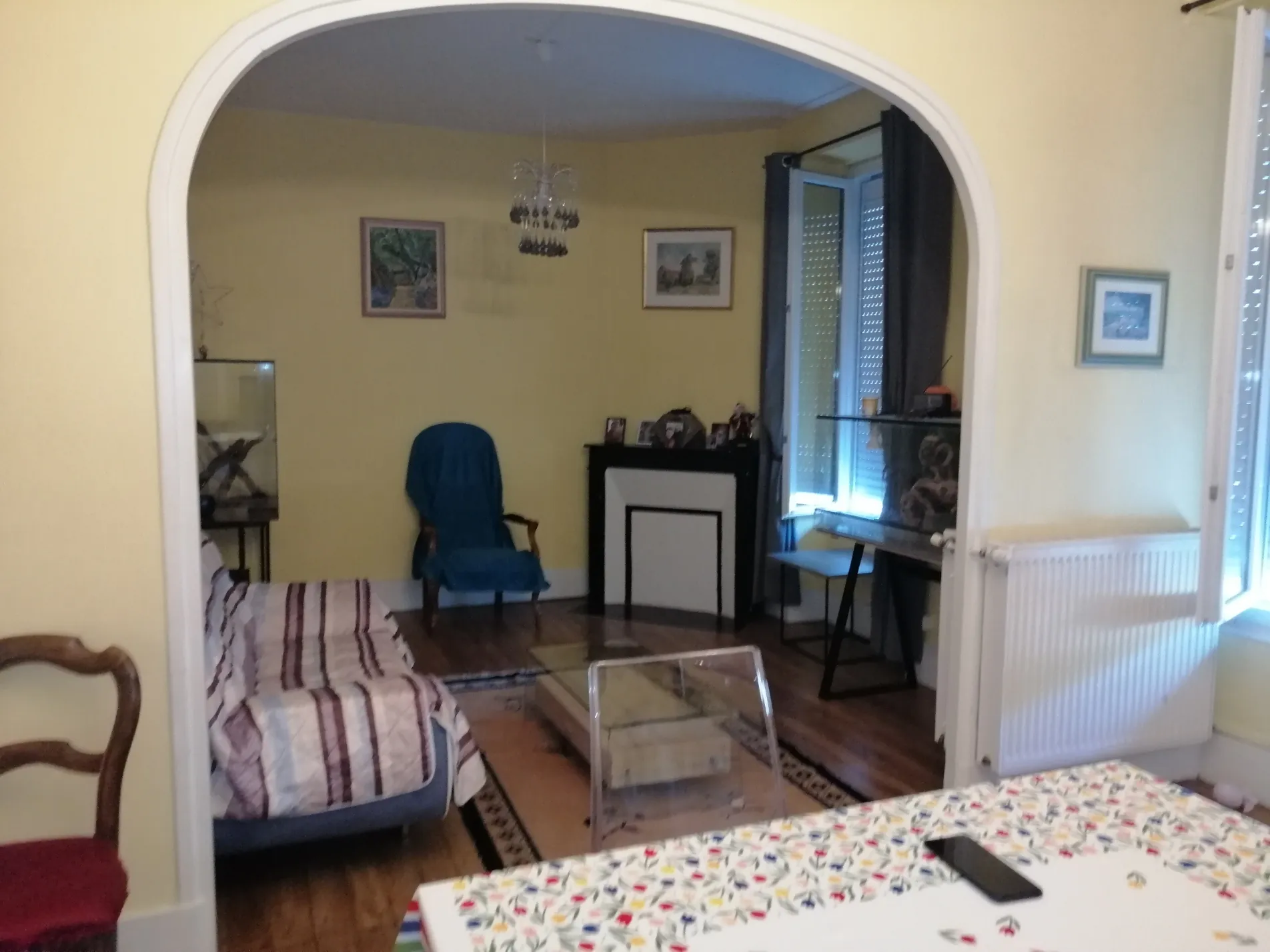Immeuble à Nevers avec 4 appartements, jardin et potentiel locatif élevé 