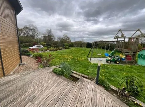 Maison F6 avec jardin et garage à vendre à Segré-En-Anjou Bleu pour 80 000 euros 