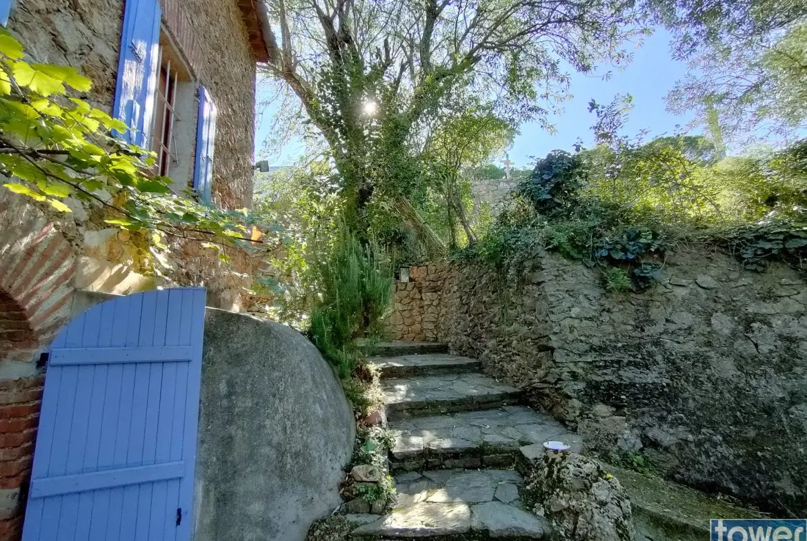 Maison de village lumineuse avec jardin à Llauro dans les Aspres 