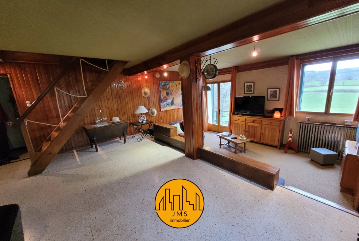 Charmante maison à Noyant d'Allier avec généreux terrain de 2300 m² 