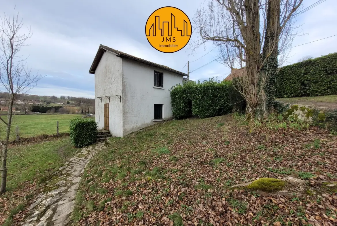 Charmante maison à Noyant d'Allier avec généreux terrain de 2300 m² 