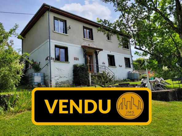 Charmante maison à Noyant d'Allier avec généreux terrain de 2300 m²