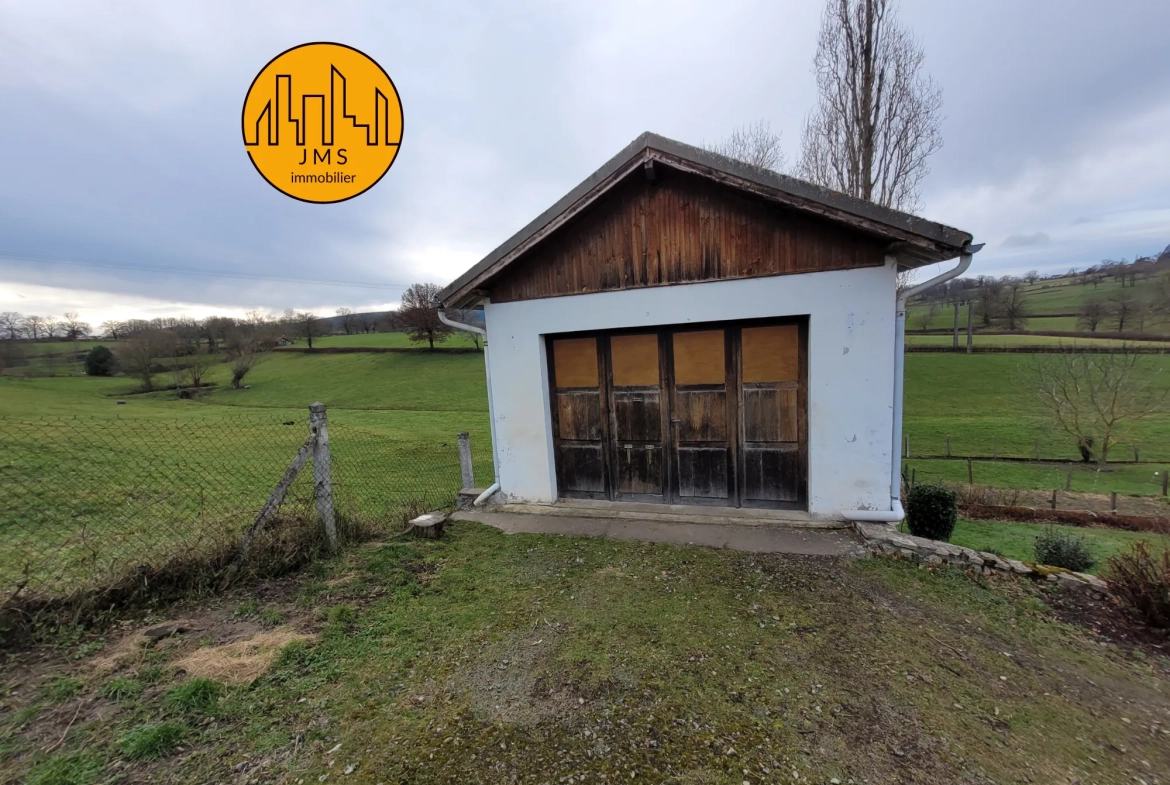 Charmante maison à Noyant d'Allier avec généreux terrain de 2300 m² 