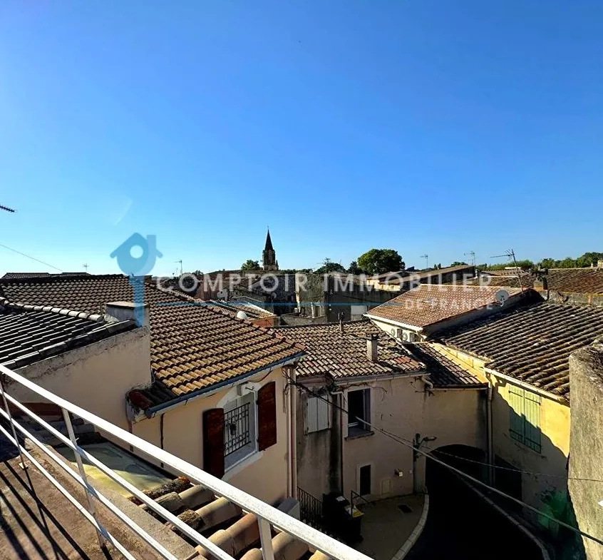 Maison de village lumineuse à Bezouse – 67 m² avec terrasse et rénovations récentes 