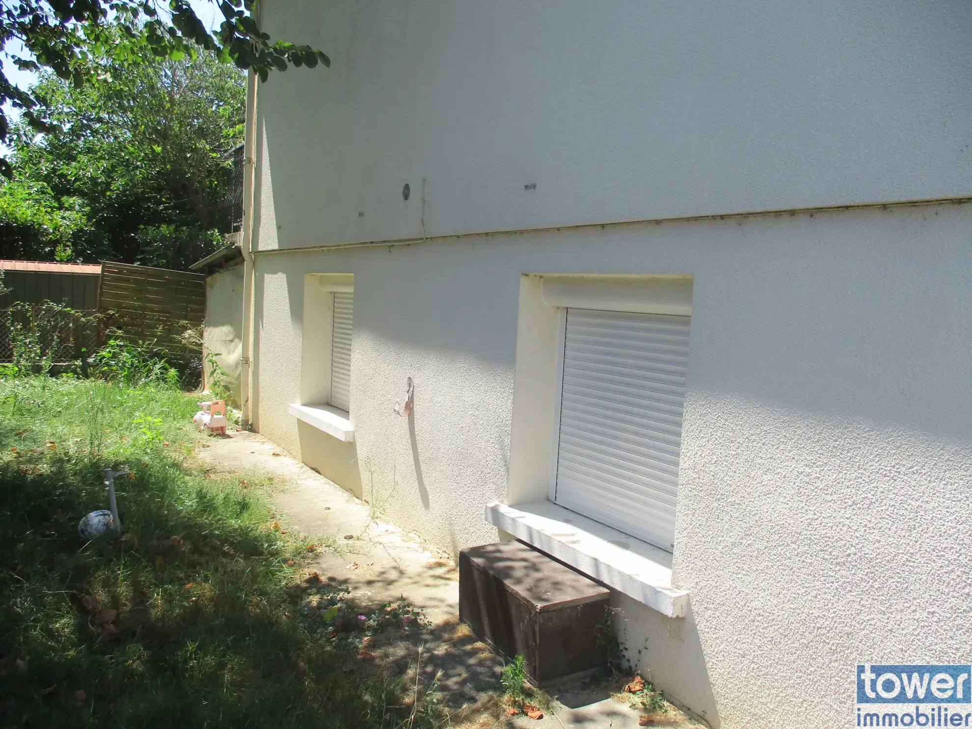 Charmante villa à Aiguillon avec 4 chambres et jardin clôturé 