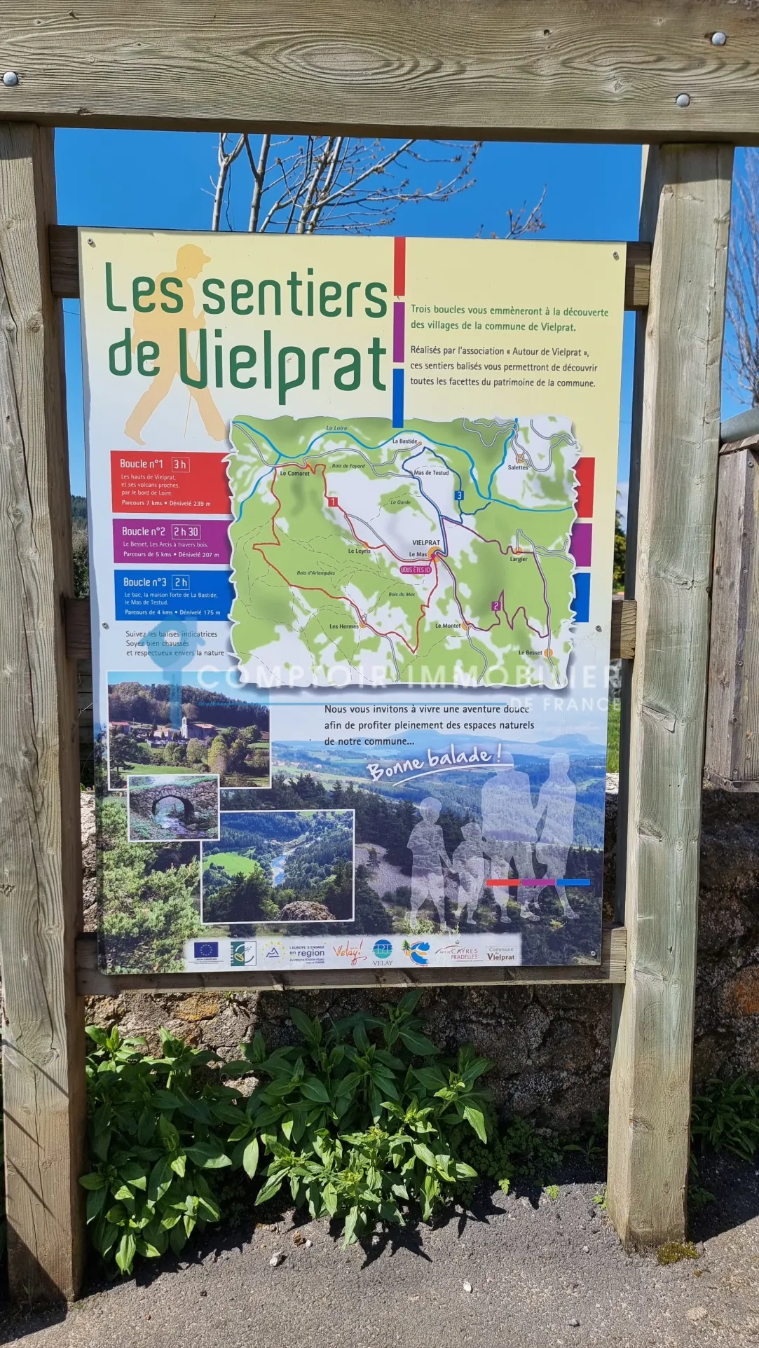 Terrain constructible de 4165 m² à Coucouron avec permis accepté, opportunité rare 