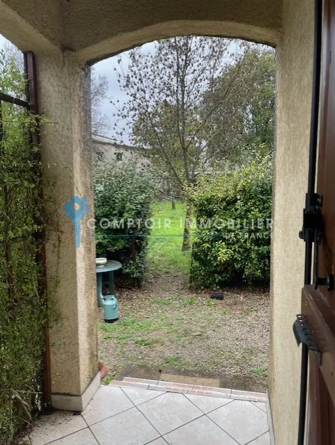 Maison de plain-pied à vendre à Moules et Baucels, 95 m² avec terrain arboré 