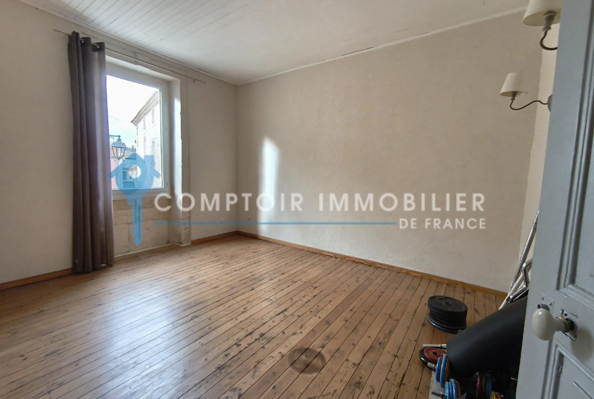 Maison de village à Boulbon - 70 m² avec cour et parking, idéal investissement ou résidence 