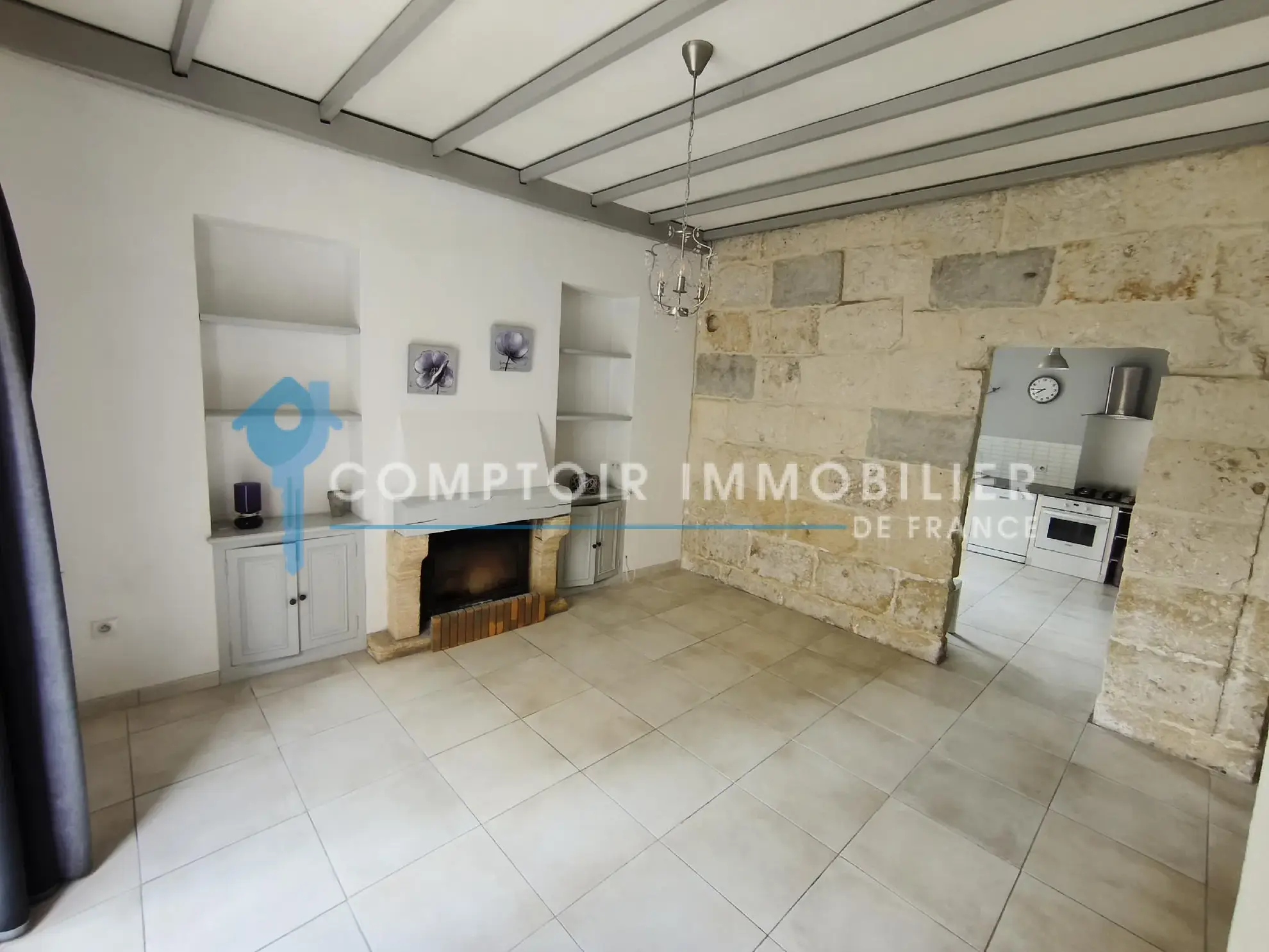 Maison de village à Boulbon - 70 m² avec cour et parking, idéal investissement ou résidence 