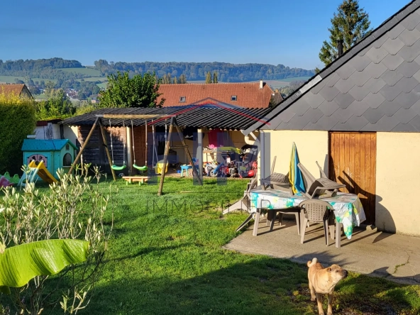 Maison à vendre à Envermeu avec garage, dépendance et jardin de 592 m² 