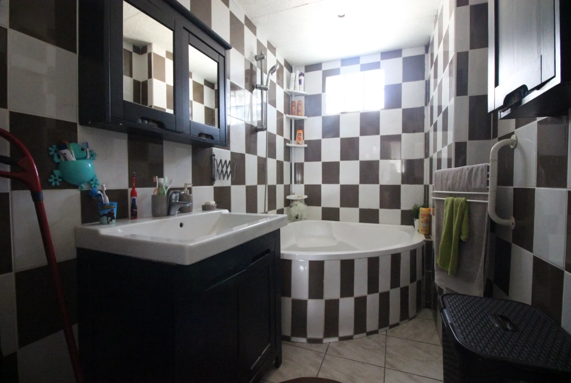 Charmant appartement 3 pièces rénové avec balcon et cave à Montpellier Sud 