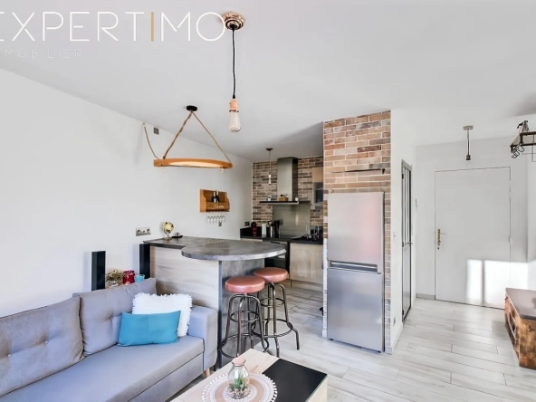 Appartement T2 avec terrasse, piscine et garage à Fuveau (13710)