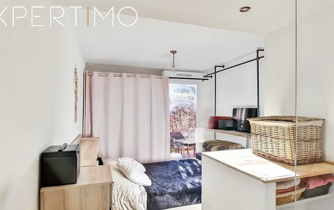 Appartement T2 avec terrasse, piscine et garage à Fuveau (13710) 