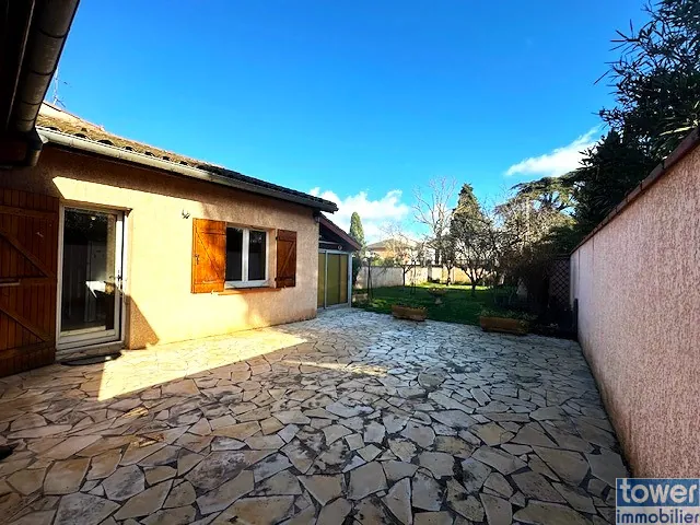 Maison de ville de caractère à Muret avec jardin et garage – Centre historique 