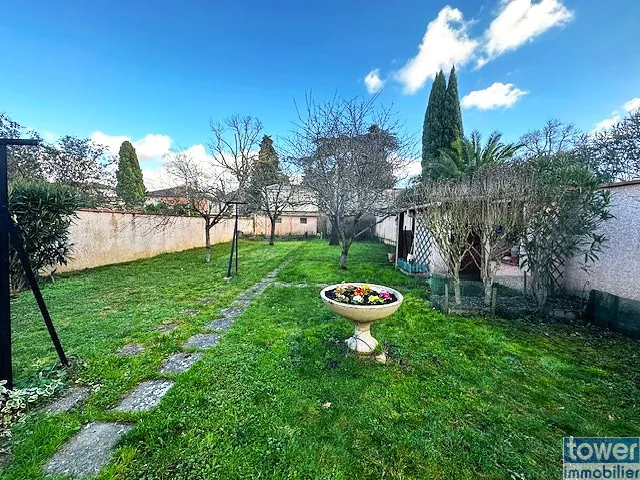 Maison de ville de caractère à Muret avec jardin et garage – Centre historique 