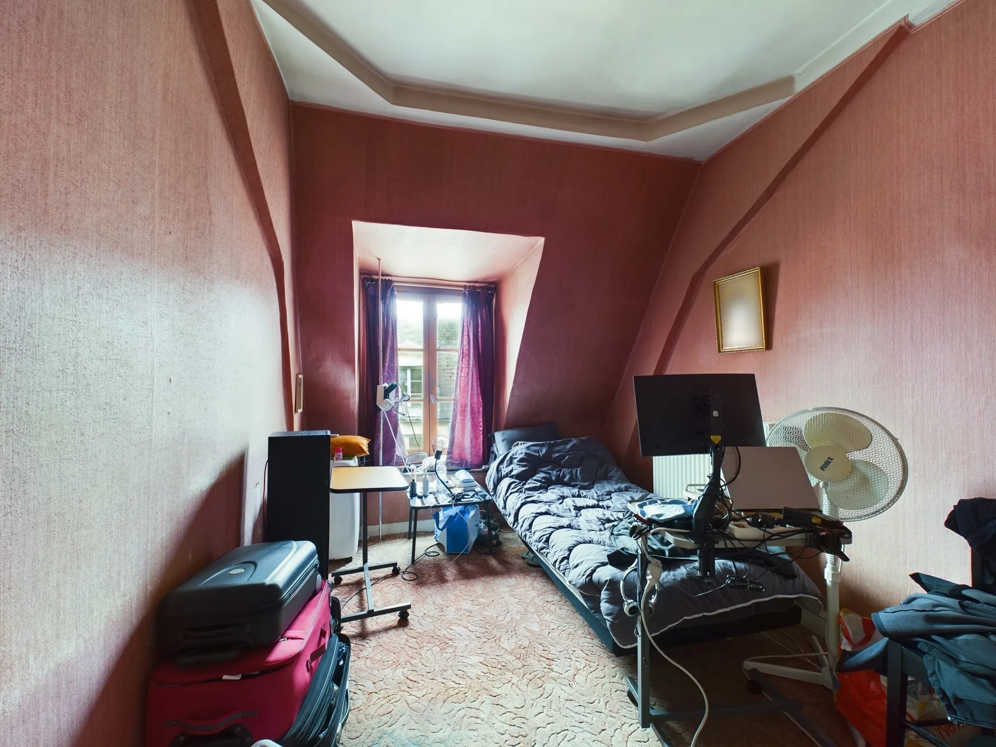 Appartement de 54,85 m² au centre-ville de Nevers avec potentiel d'aménagement 