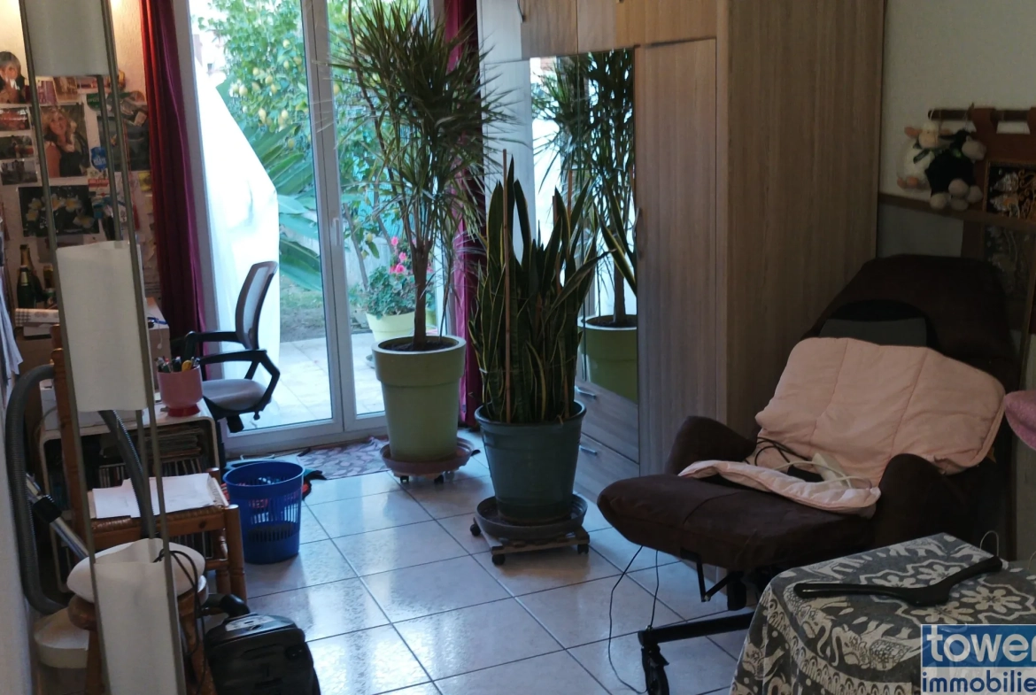 Appartement T3 de plain-pied avec jardin privé à Perpignan 
