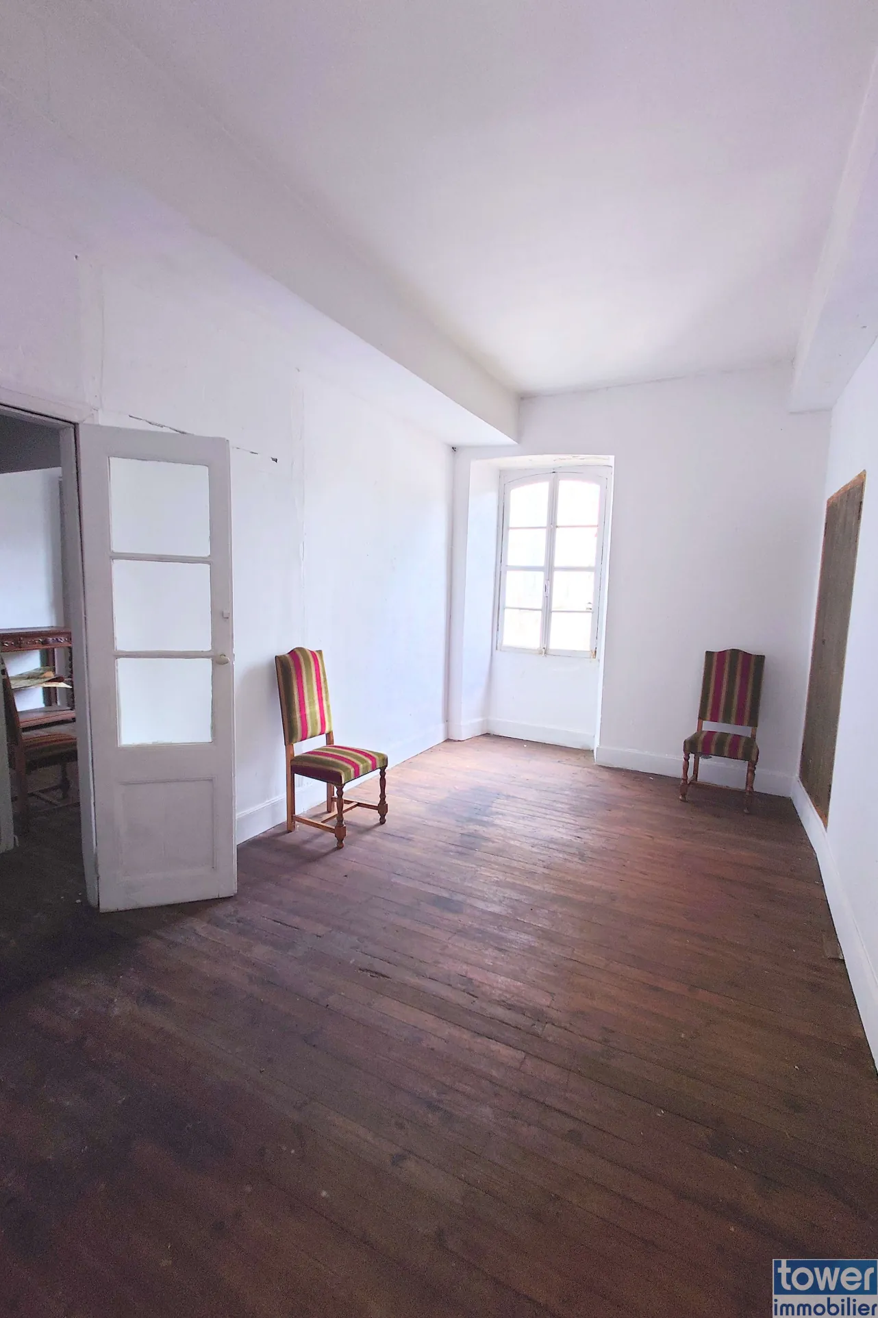 Belle maison ancienne du 15ème siècle à Villefranche de Rouergue 