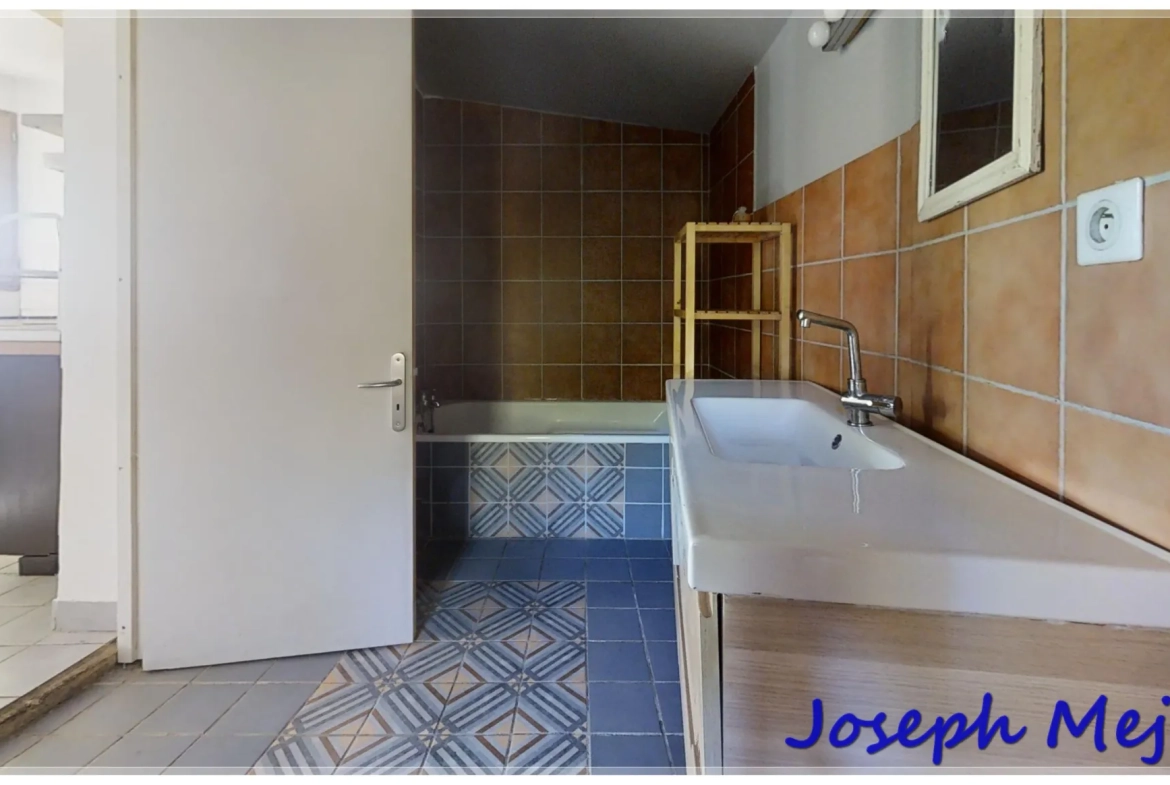 Maison à vendre à Gluiras de 108 m² avec jardin et studio indépendant 