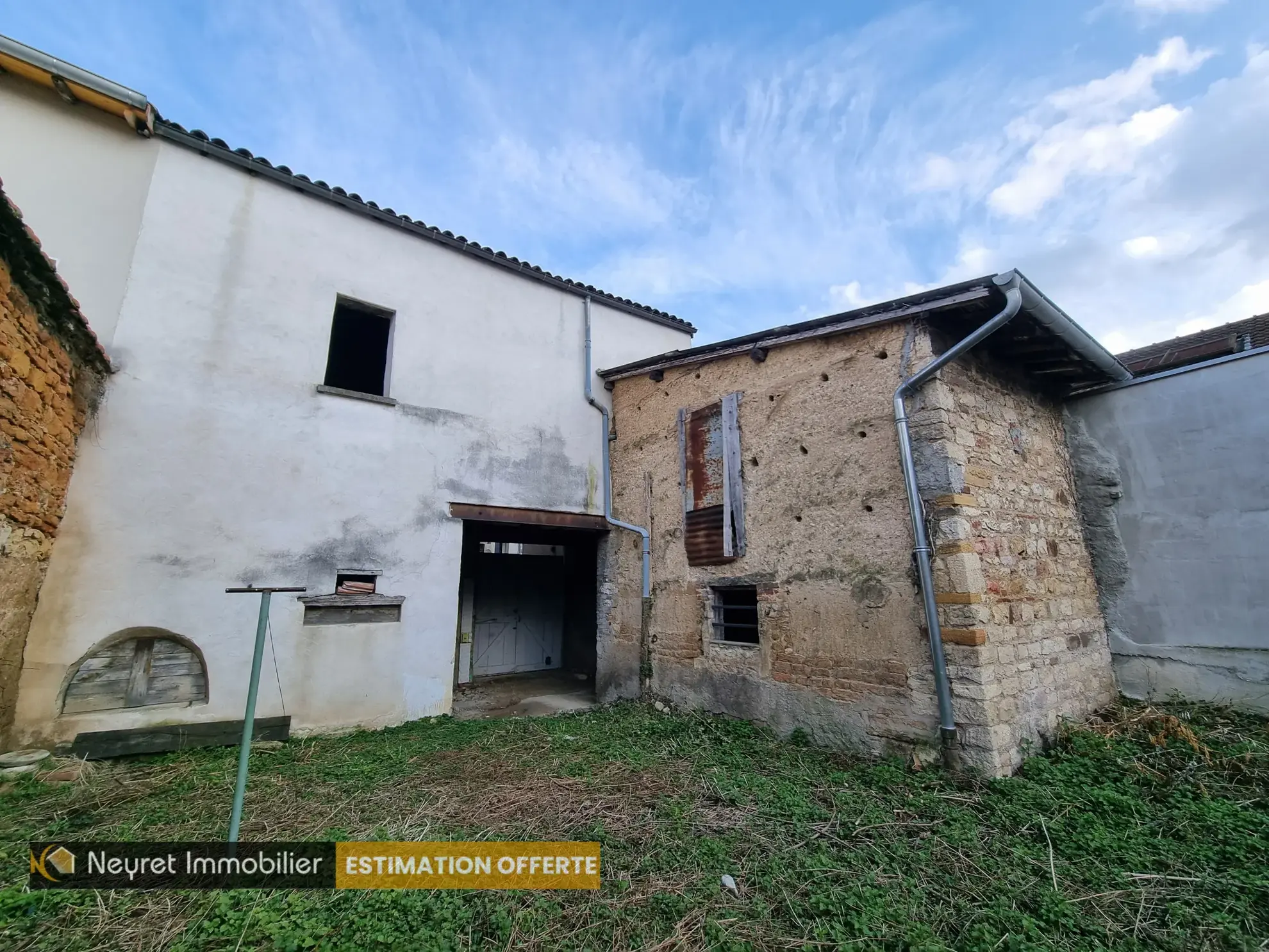 Maison à rénover de 152 m² avec jardin à Villefranche-sur-Saône 