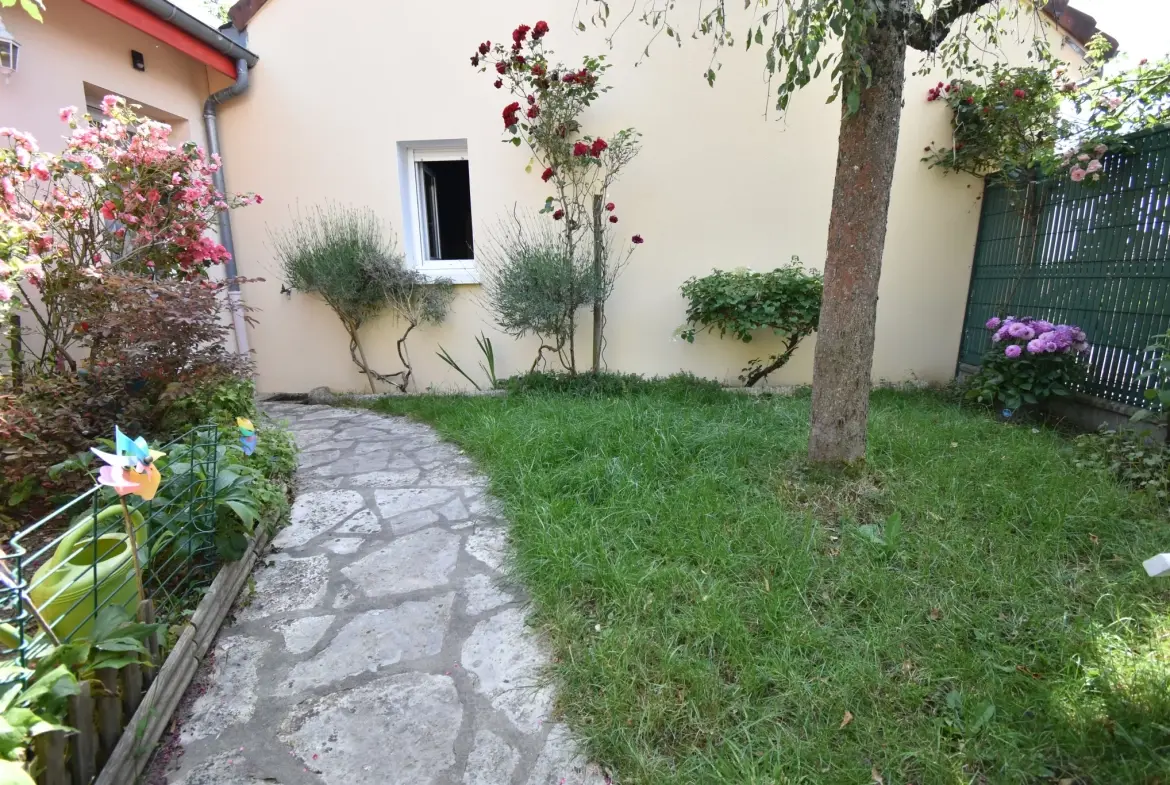 Magnifique maison 3 chambres à Authon du Perche avec jardin et garage 