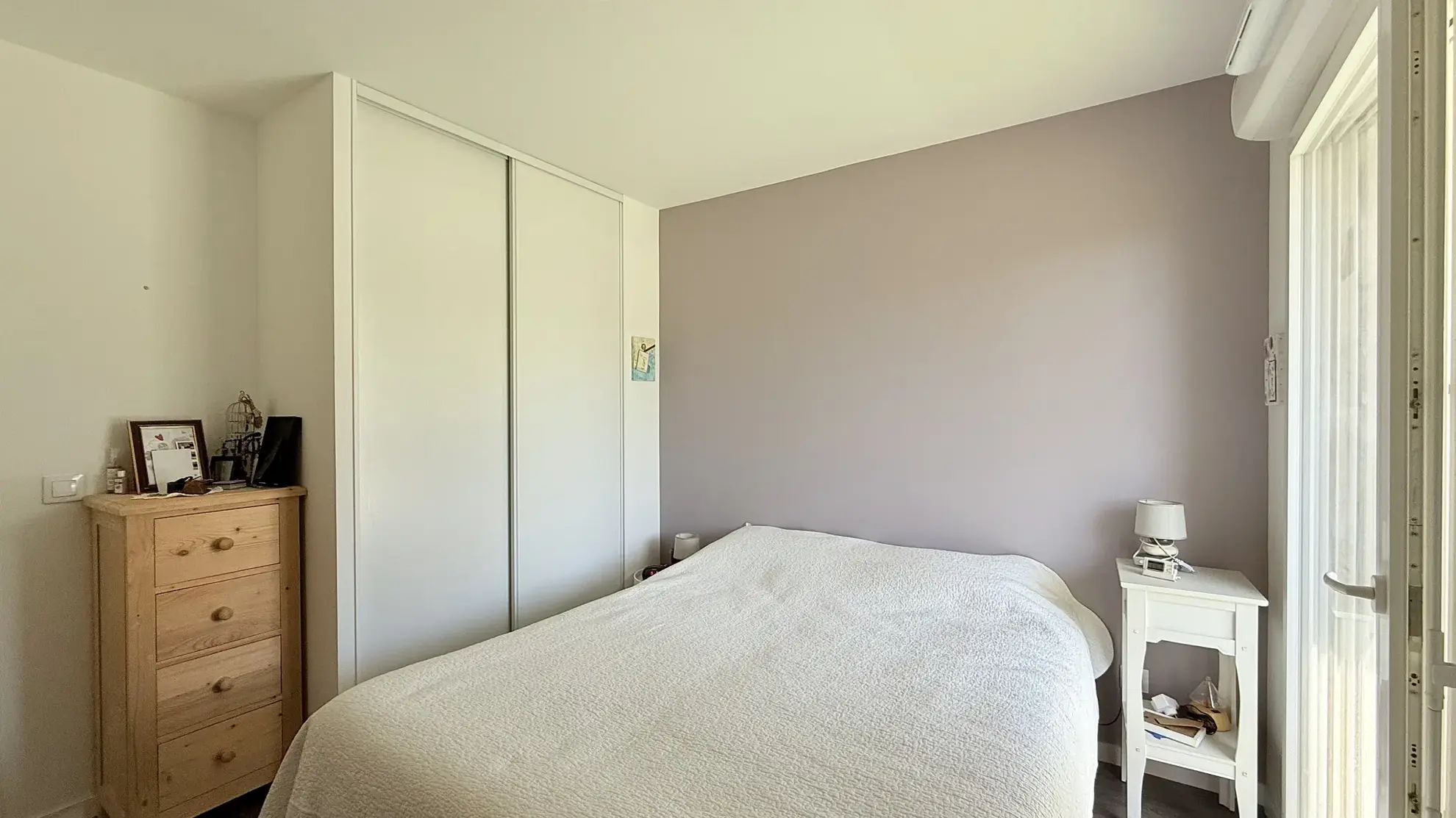 Appartement T3 lumineux avec balcon, garage et parking à Frans 