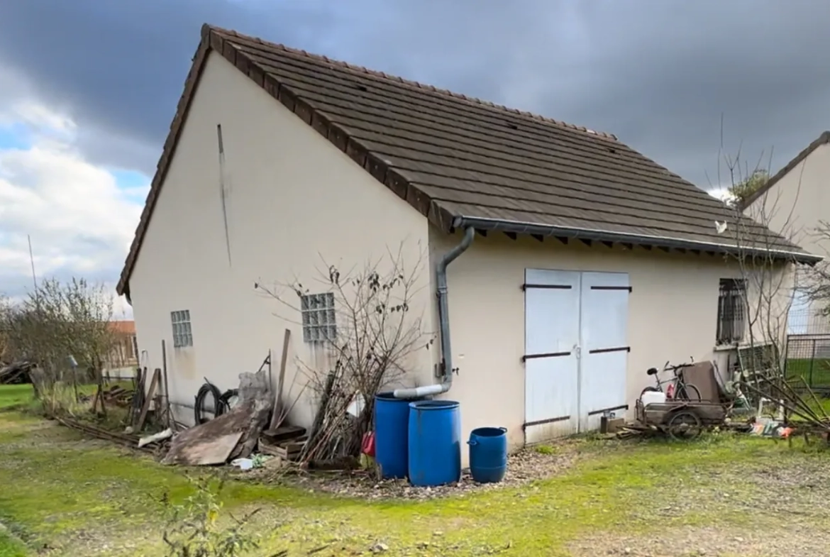 Maison 150 m² avec dépendances, chauffage géothermique à Saint Germain du Plain 