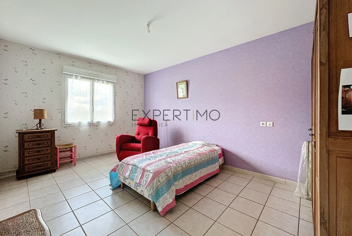 Maison 150 m² avec dépendances, chauffage géothermique à Saint Germain du Plain 