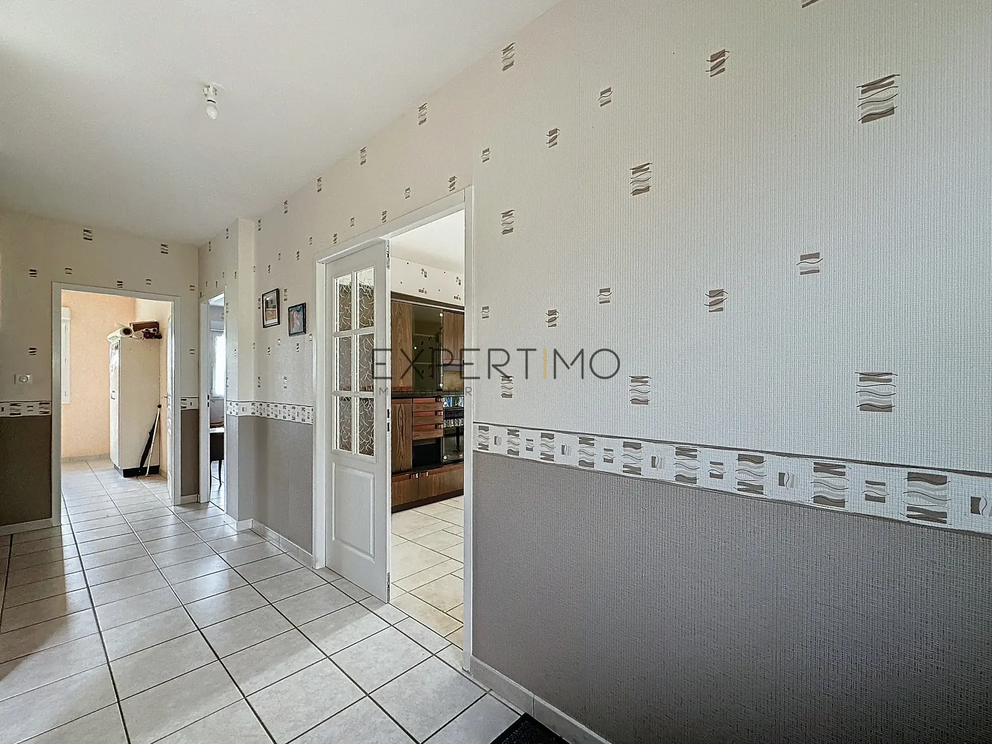 Maison 150 m² avec dépendances, chauffage géothermique à Saint Germain du Plain 