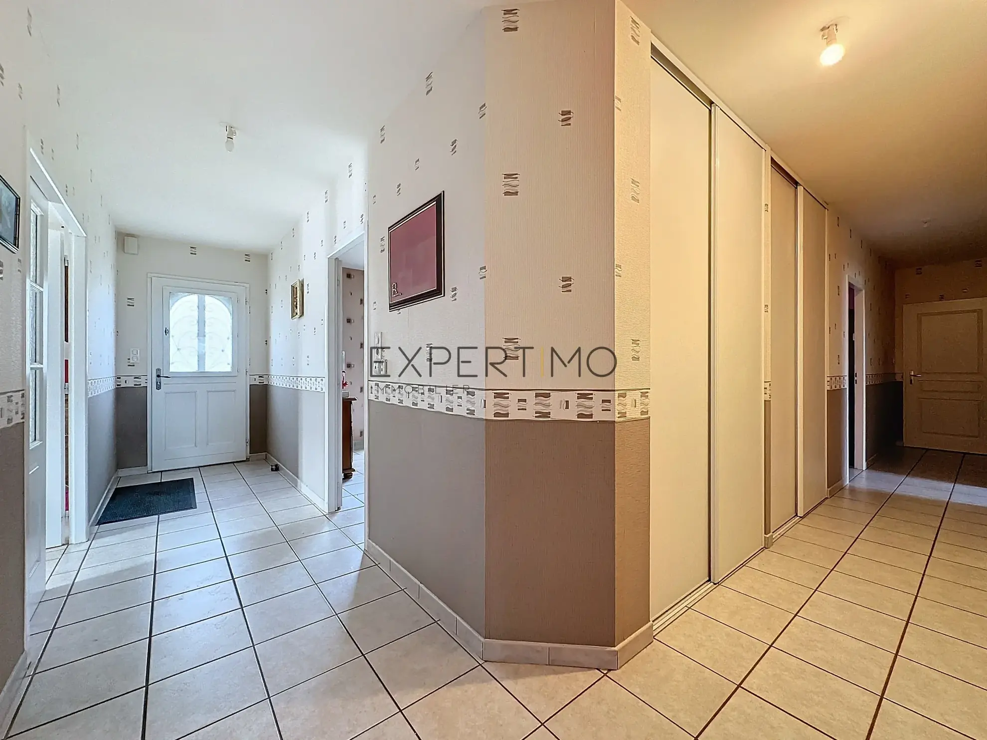 Maison 150 m² avec dépendances, chauffage géothermique à Saint Germain du Plain 