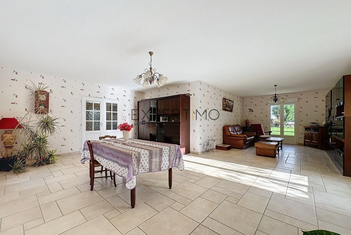 Maison 150 m² avec dépendances, chauffage géothermique à Saint Germain du Plain 