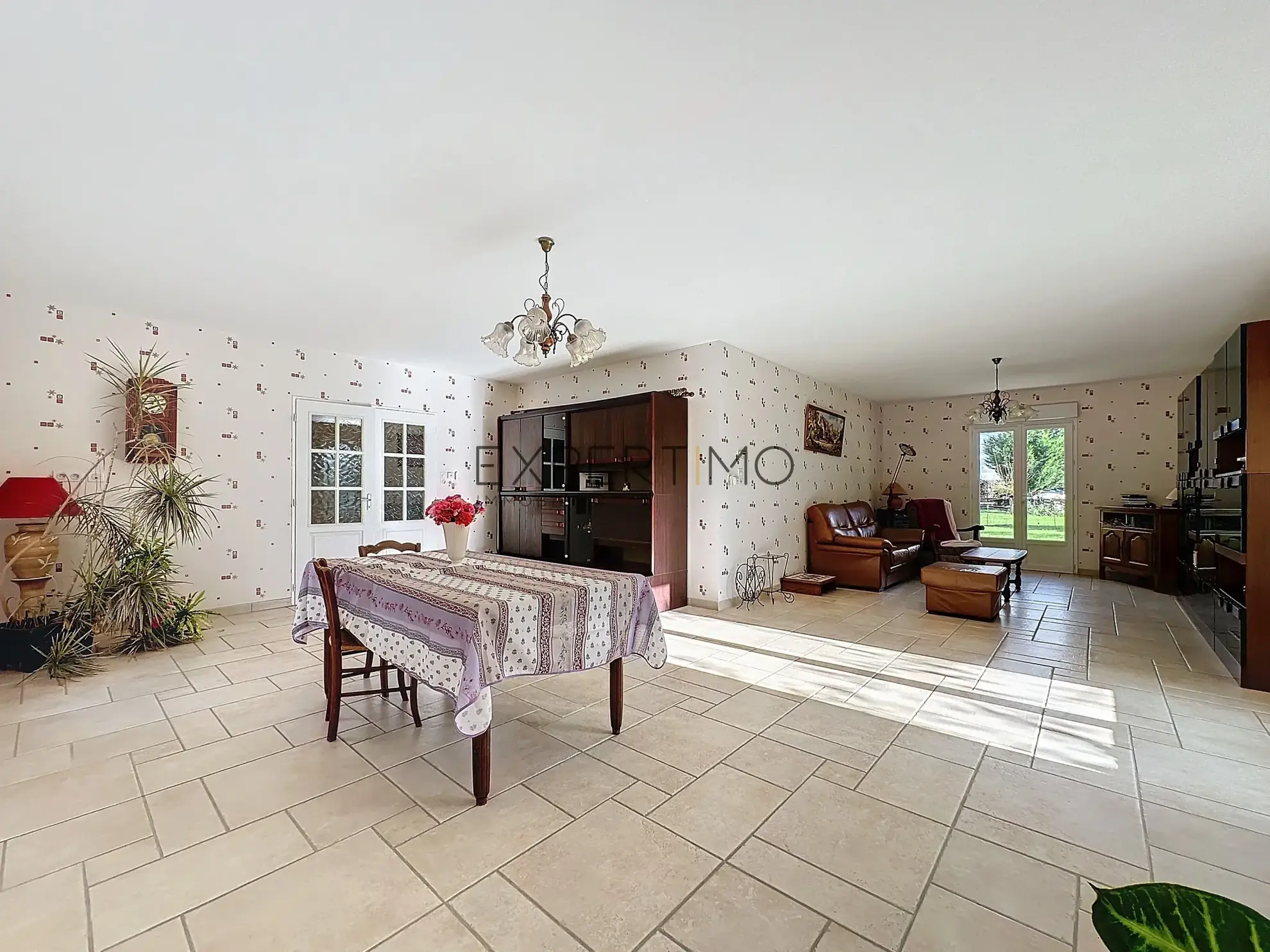 Maison 150 m² avec dépendances, chauffage géothermique à Saint Germain du Plain 