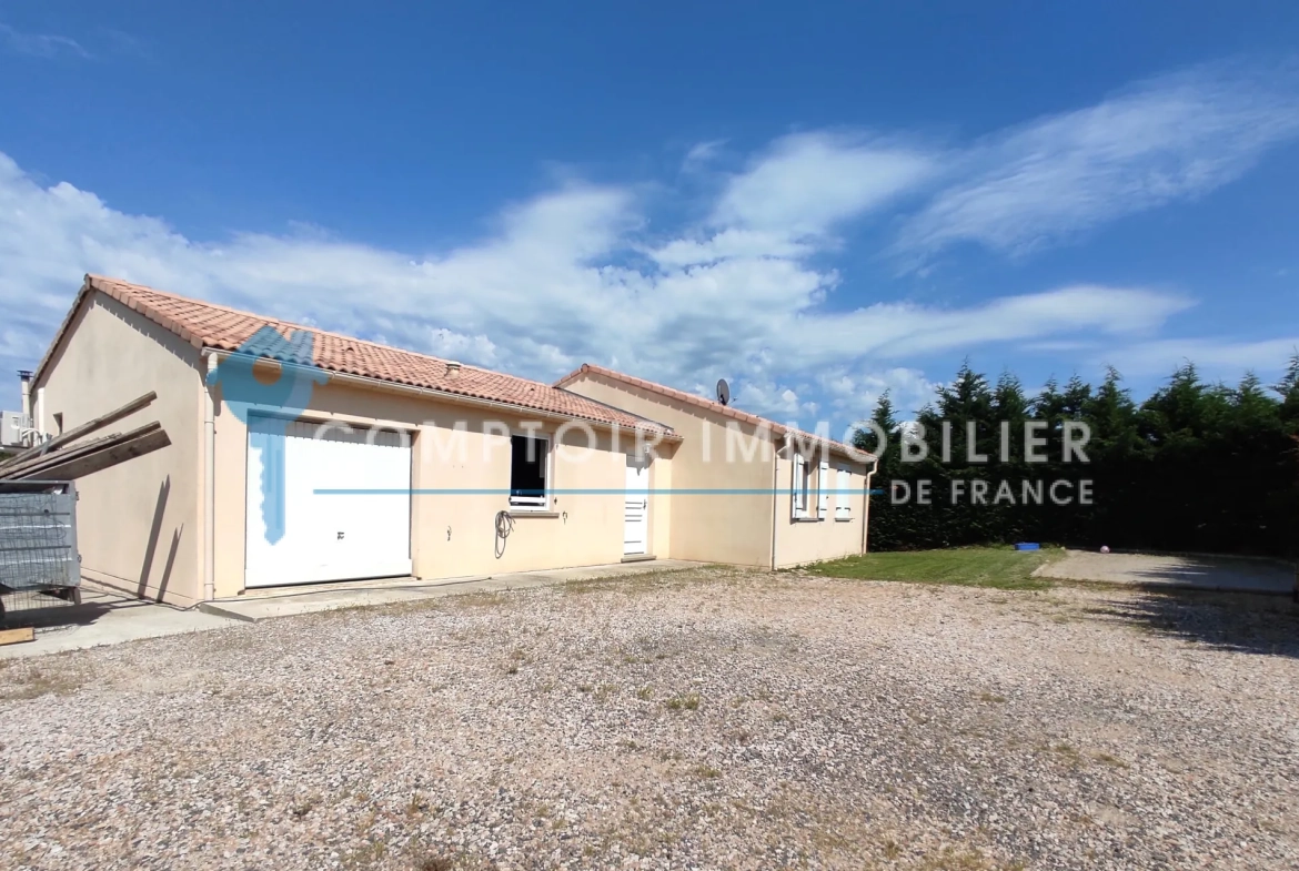 Maison de plain-pied avec 3 chambres et grand jardin proche Soual 