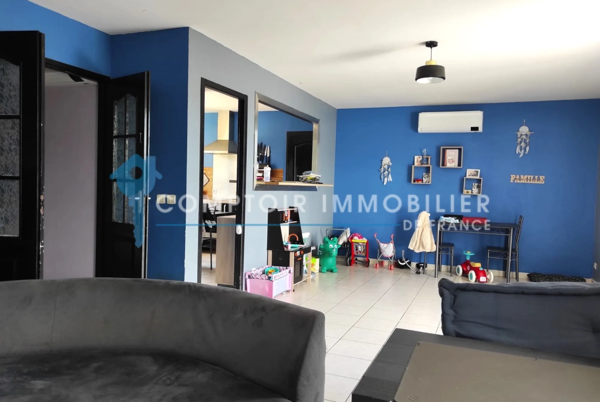 Maison de plain-pied avec 3 chambres et grand jardin proche Soual 
