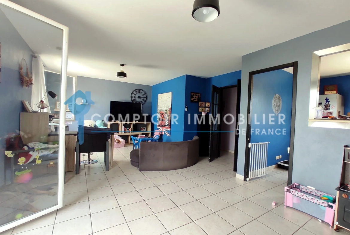 Maison de plain-pied avec 3 chambres et grand jardin proche Soual 