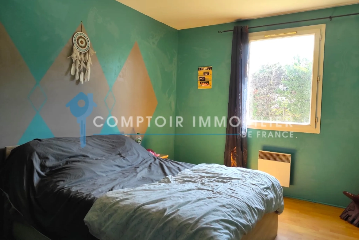 Maison de plain-pied avec 3 chambres et grand jardin proche Soual 
