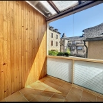 Maison de village rénovée à Ségur avec 3 chambres et terrasse en centre bourg