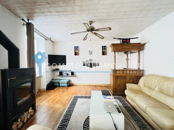 Maison de 89 m² avec dépendance à Voves - Charmant petit village 