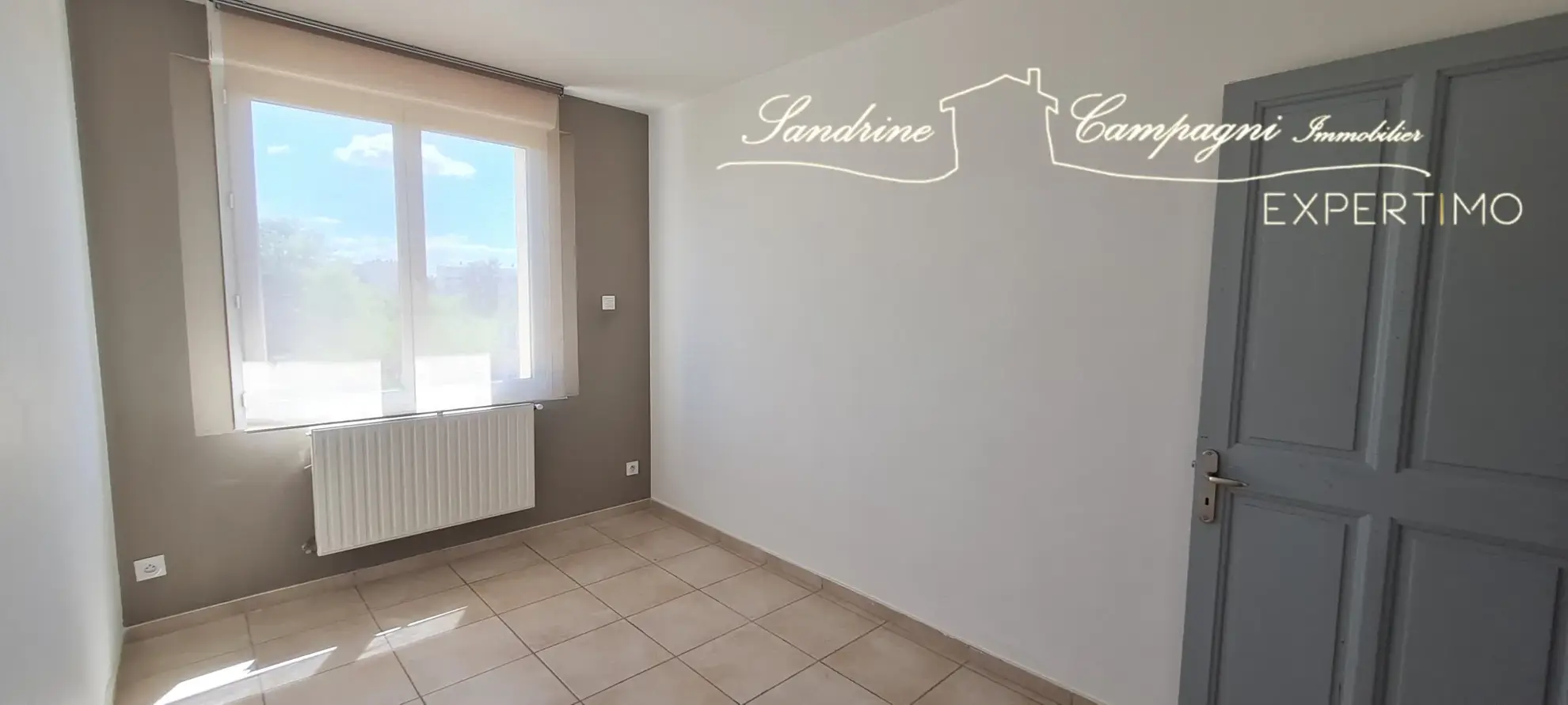 Maison de ville rénovée avec 4 chambres à Carpentras, proche du centre-ville 