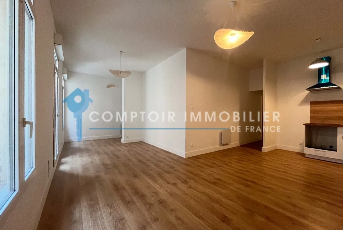 Maison de village avec terrasse à vendre à Codognan - 3 chambres, rénovée, cœur de ville 