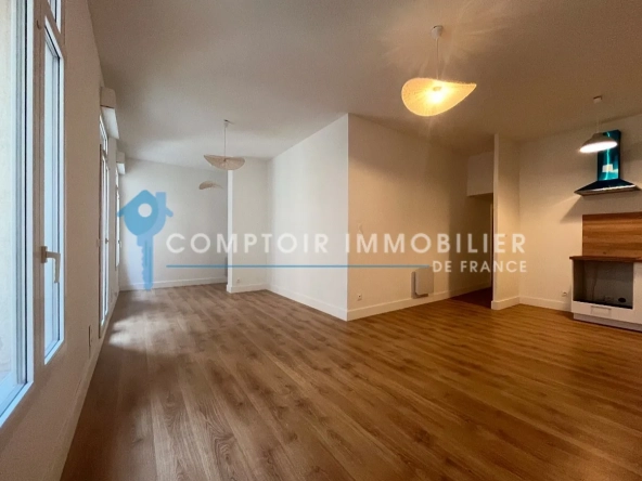 Maison de village avec terrasse à vendre à Codognan - 3 chambres, rénovée, cœur de ville