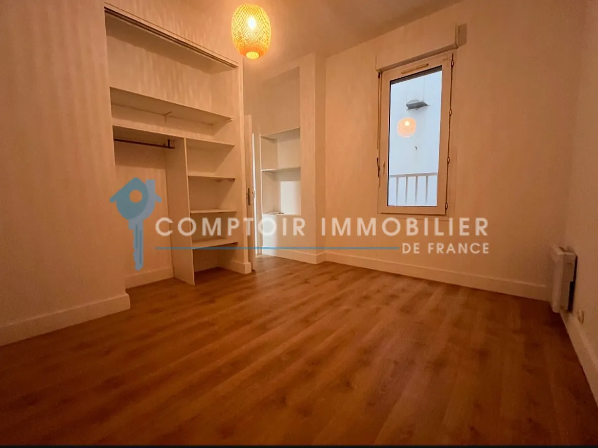 Maison de village avec terrasse à vendre à Codognan - 3 chambres, rénovée, cœur de ville 