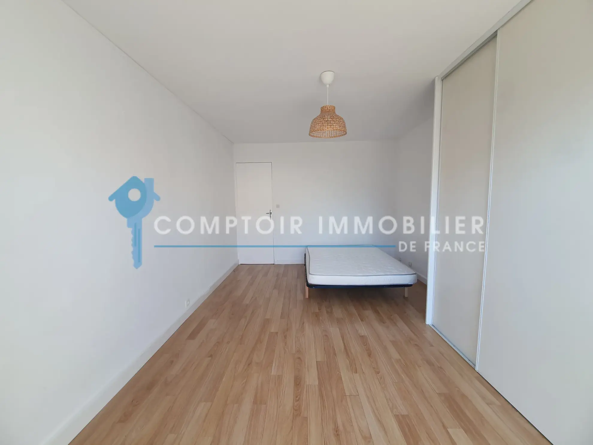 Appartement T1 de 30 m² avec terrasse et parking à Montpellier 